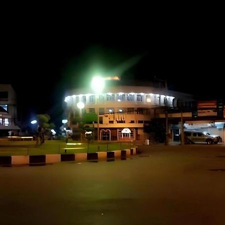 Supak Hotel Kalasin Exterior foto