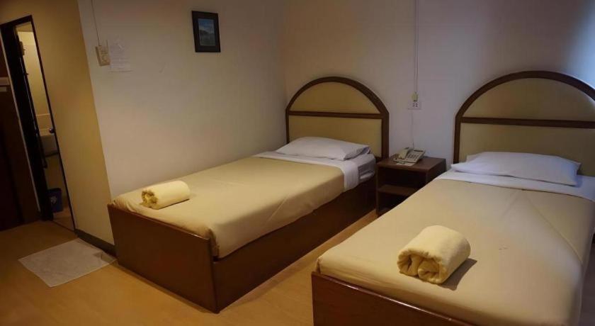 Supak Hotel Kalasin Exterior foto