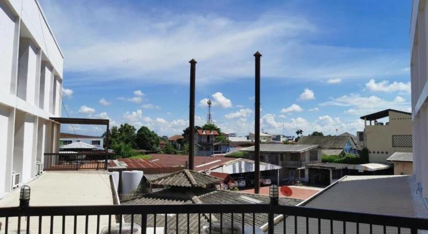 Supak Hotel Kalasin Exterior foto